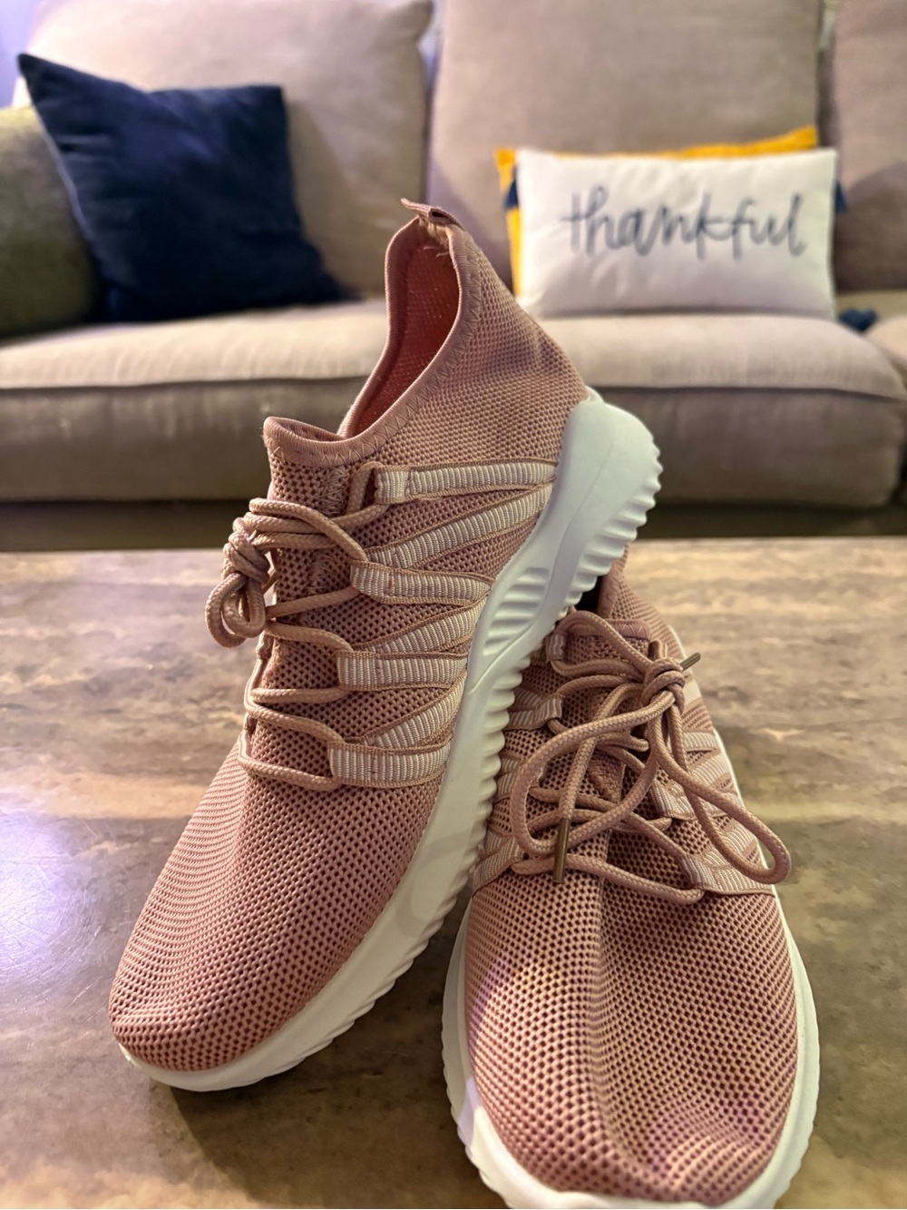 7.5 Women’s Pink Knit Lace-Up Athletic Sneakers